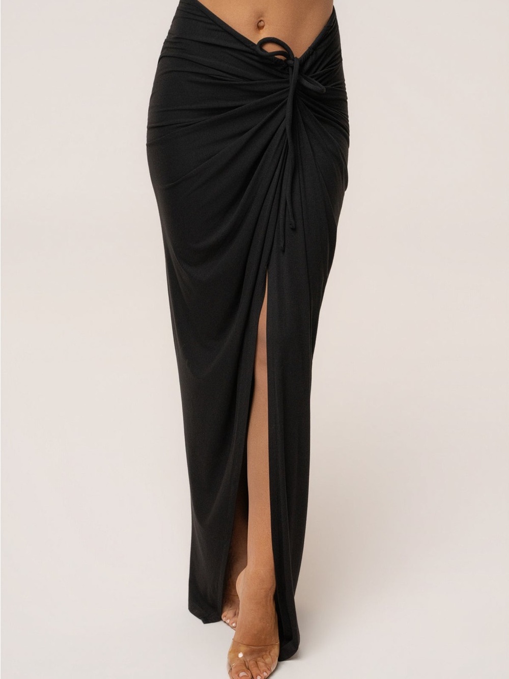 House of Harlow 1960 Black Ruched Drawstring Maxi Skirt – Size Medium